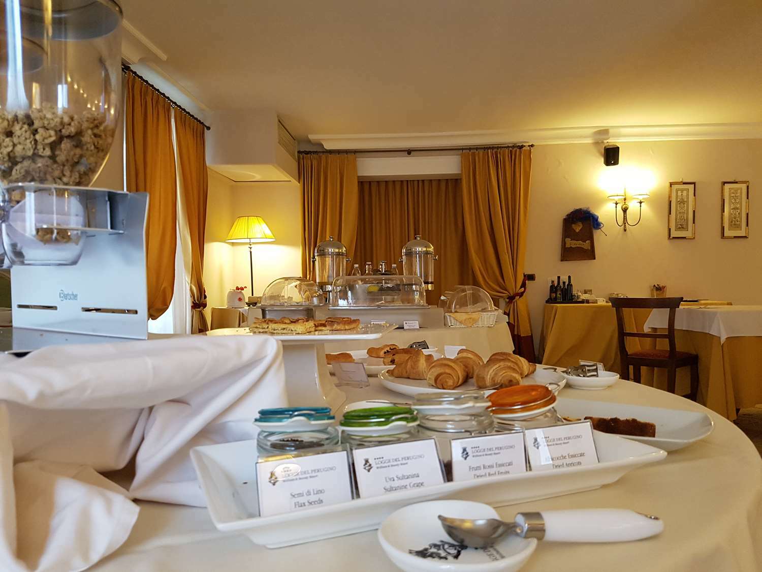 Città della Pieve Logge Del Perugino; Sure Hotel Collection By Best Western מתקנים תמונה